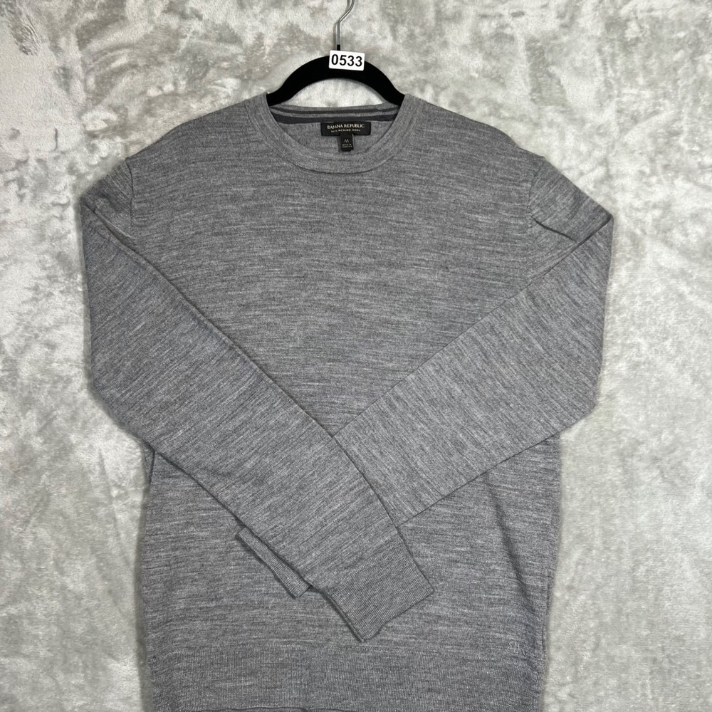 Banana Republic Merino Wool Crew Neck Sweater‎ Men's Size M Gray Preppy  Grandpa